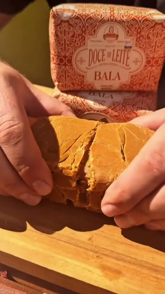 Direto de Uberlândia: a bala de doce de leite puxa-puxa da Dona Lázara